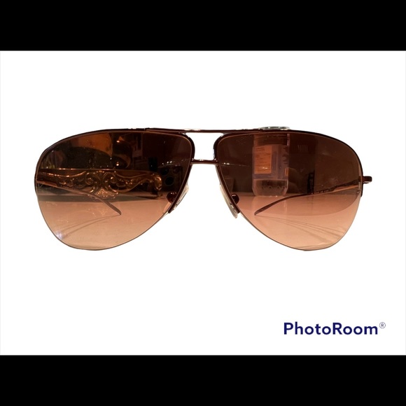 Burberry Shades - Picture 1 of 5